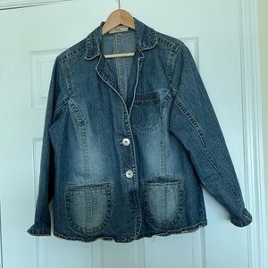 Stylish Dark Blue Denim Jacket for Women